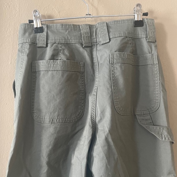 nwot! abercrombie & fitch • high rise army green cargo pants with pockets - Picture 10 of 15